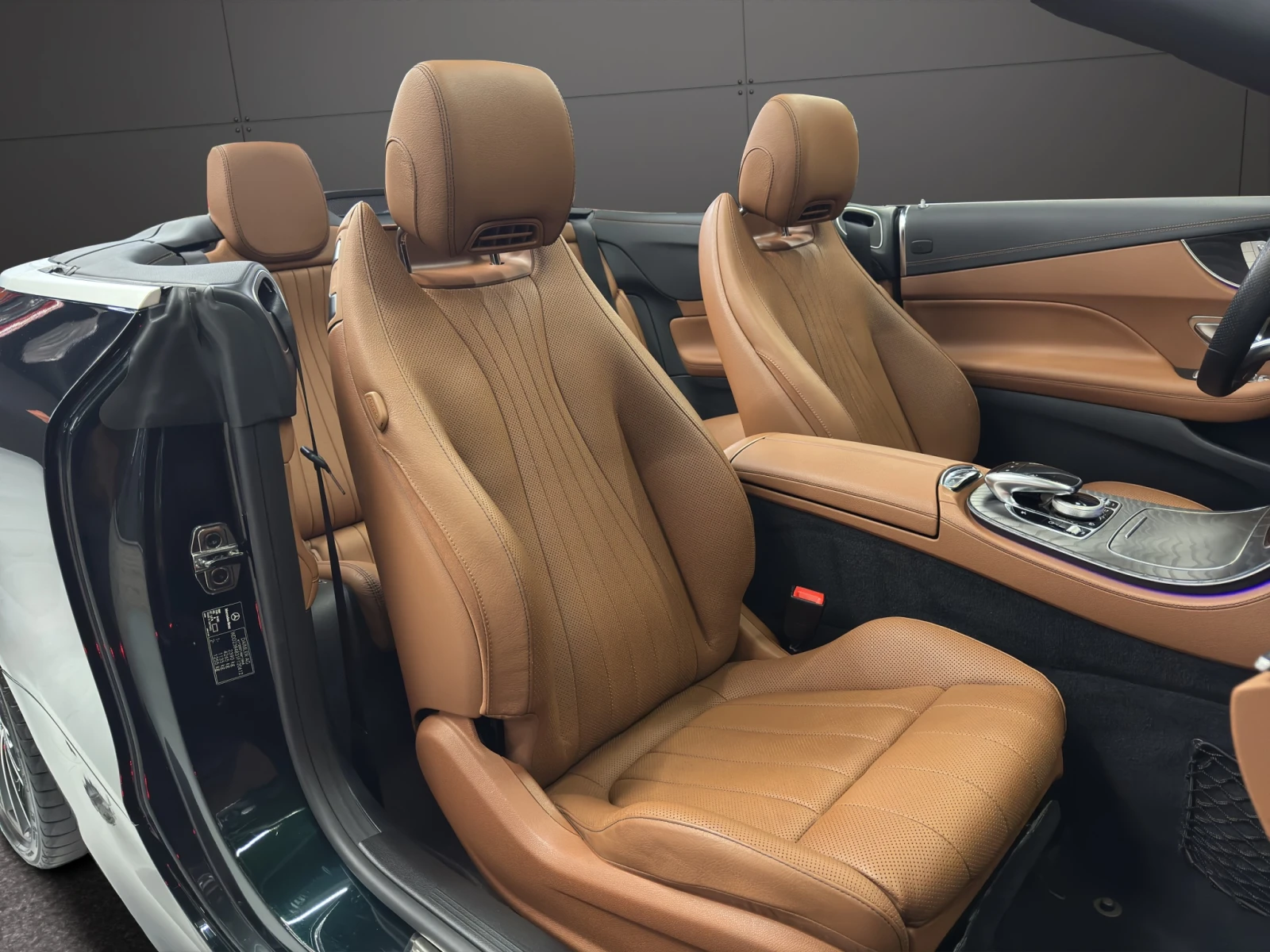 Mercedes-Benz E 300, снимка 14 - Автомобили и джипове - 54633233