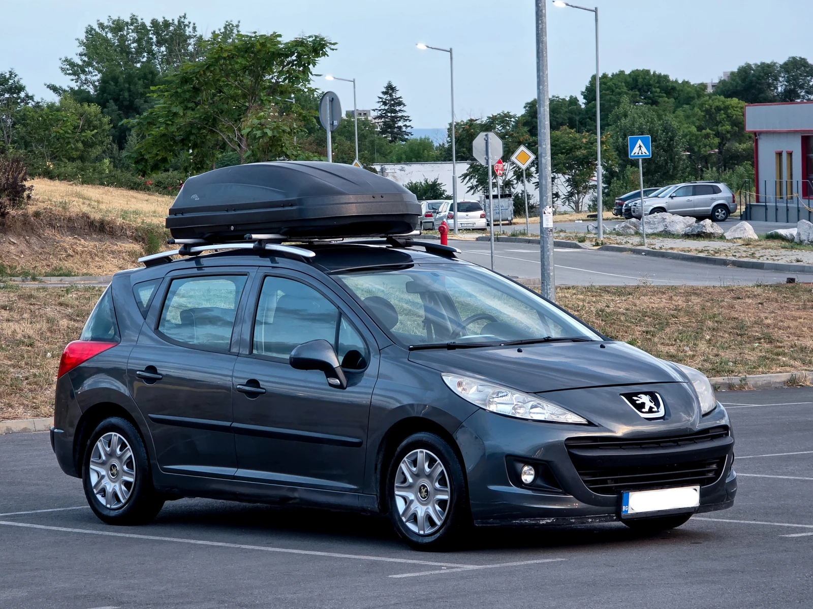 Peugeot 207, снимка 1 - Автомобили и джипове - 55150093
