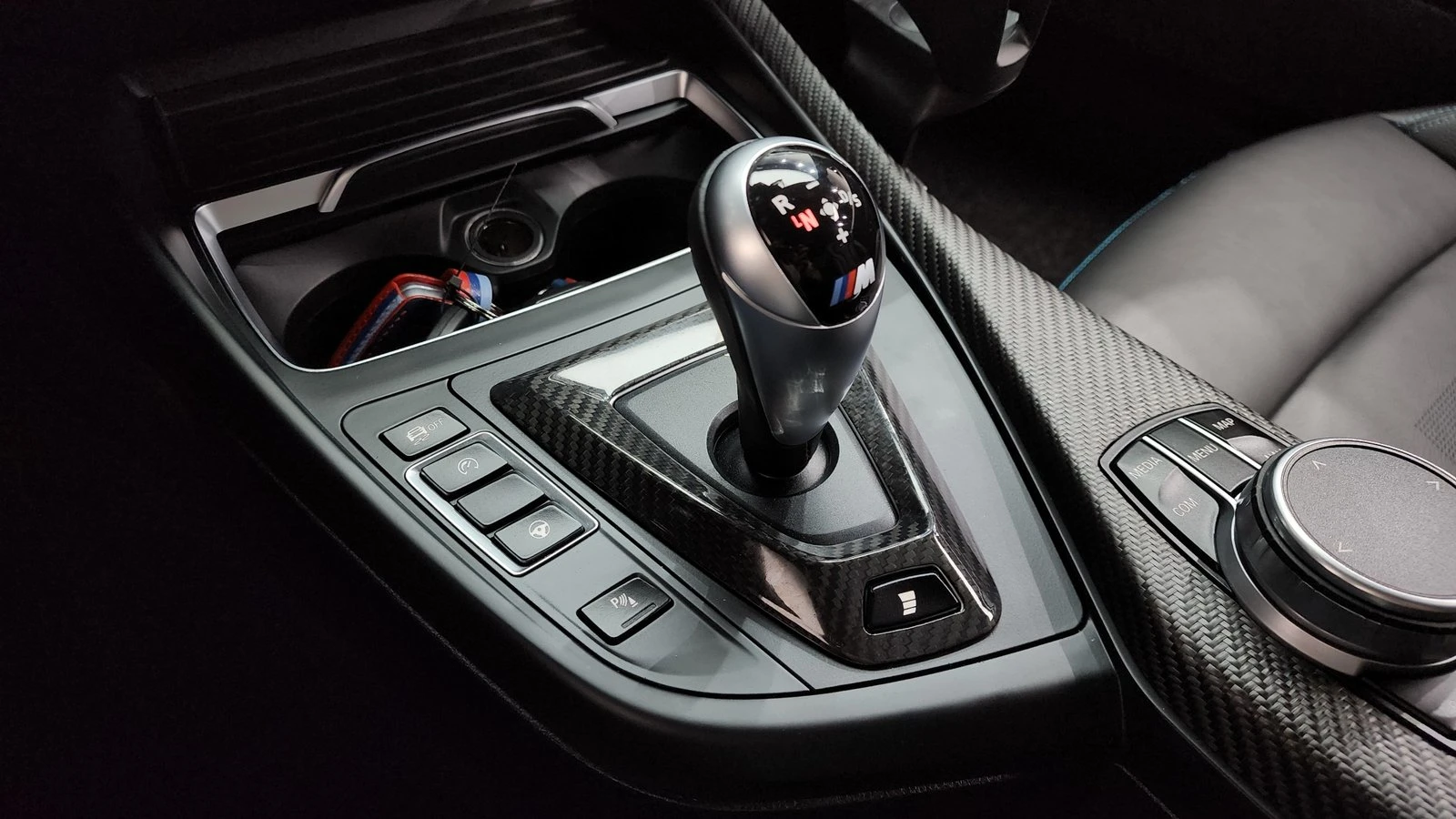 BMW M2 Competition* KEYLESS* ПОДГРЕВ ВОЛАН* КРАЙНА ЦЕНА, снимка 9 - Автомобили и джипове - 55271905