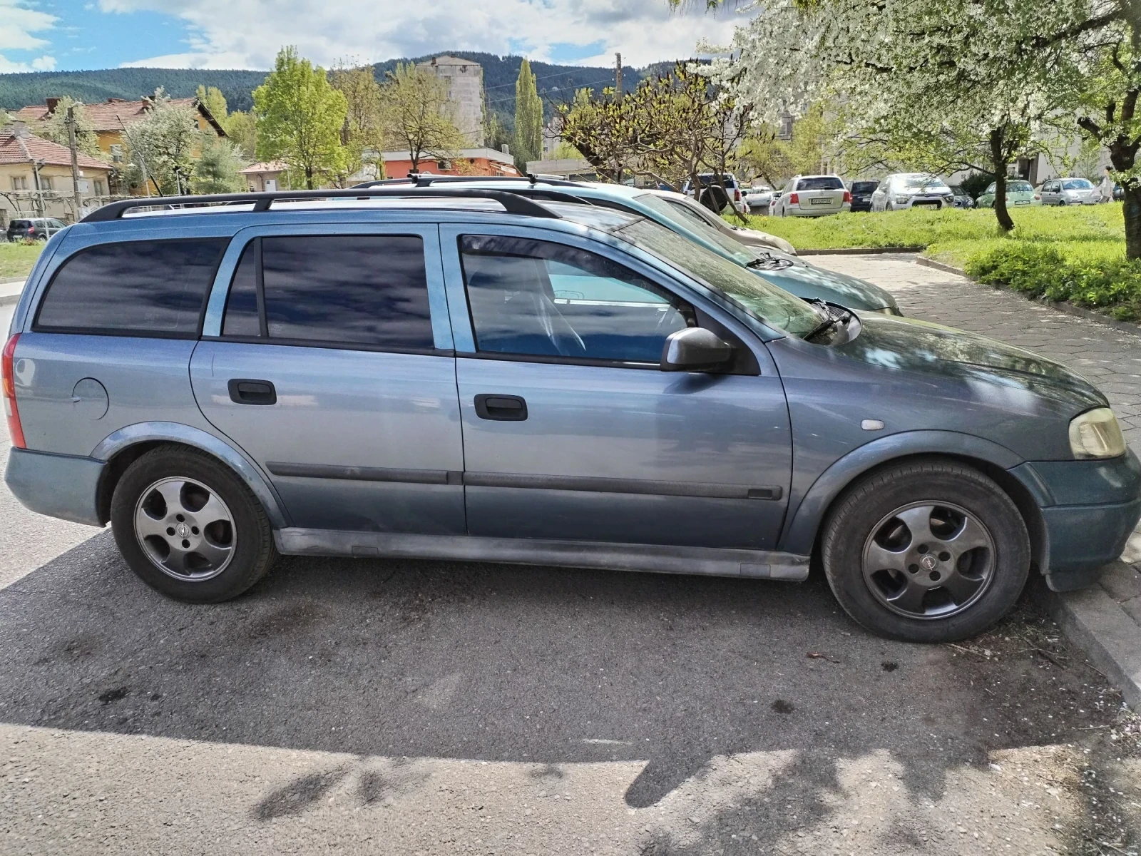 Opel Astra, снимка 2 - Автомобили и джипове - 55424687