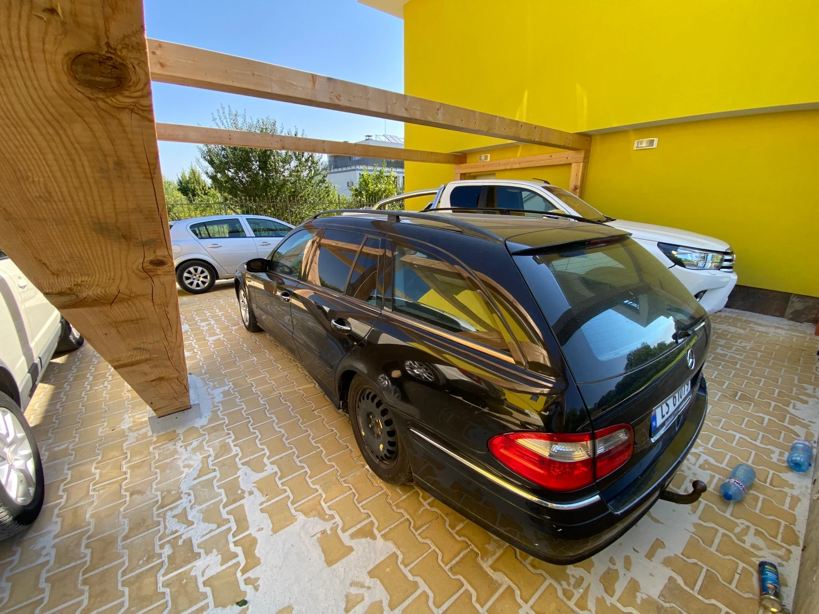 Mercedes-Benz E 220 Avantgarde  , снимка 3 - Автомобили и джипове - 55611445