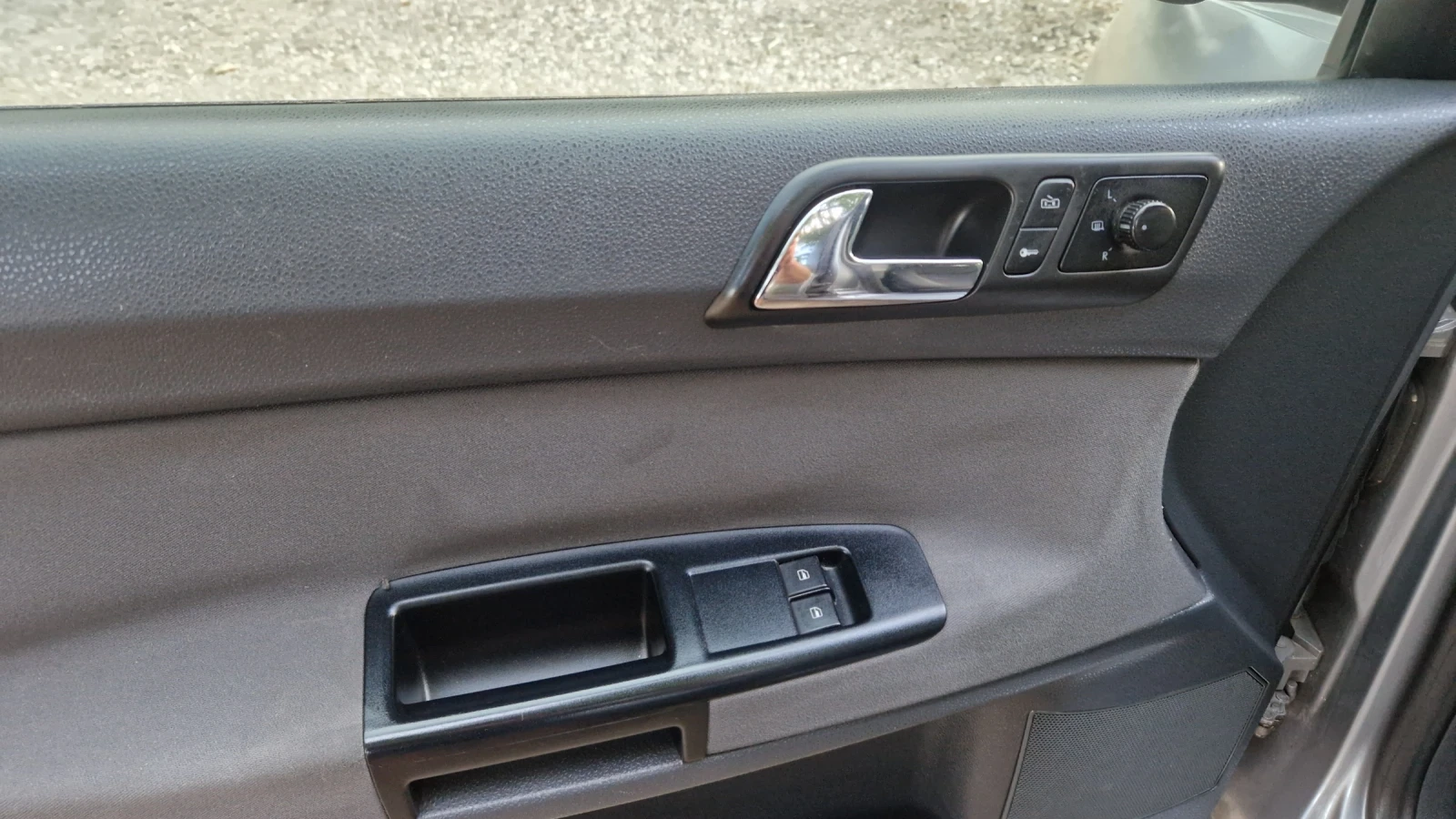 VW Polo 1.9TDI 101kc., снимка 9 - Автомобили и джипове - 55657853
