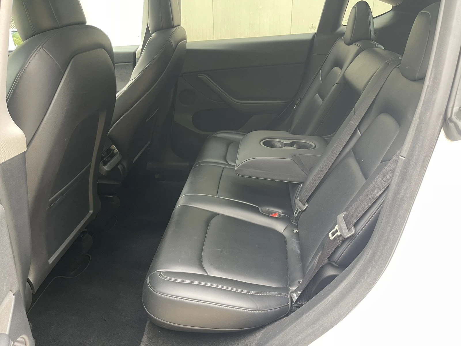Tesla Model Y Long Range, снимка 10 - Автомобили и джипове - 55729347