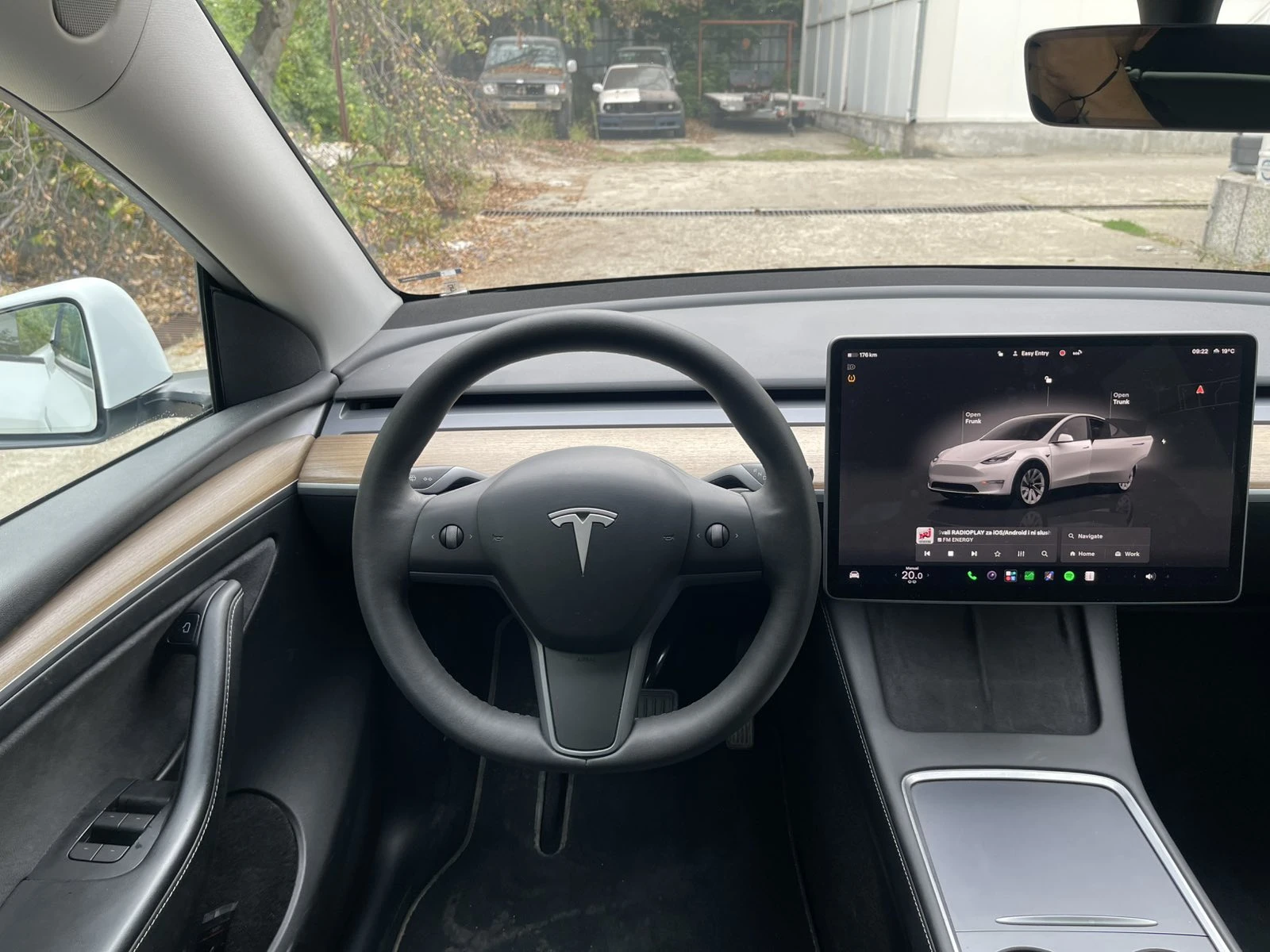 Tesla Model Y Long Range, снимка 11 - Автомобили и джипове - 55729347