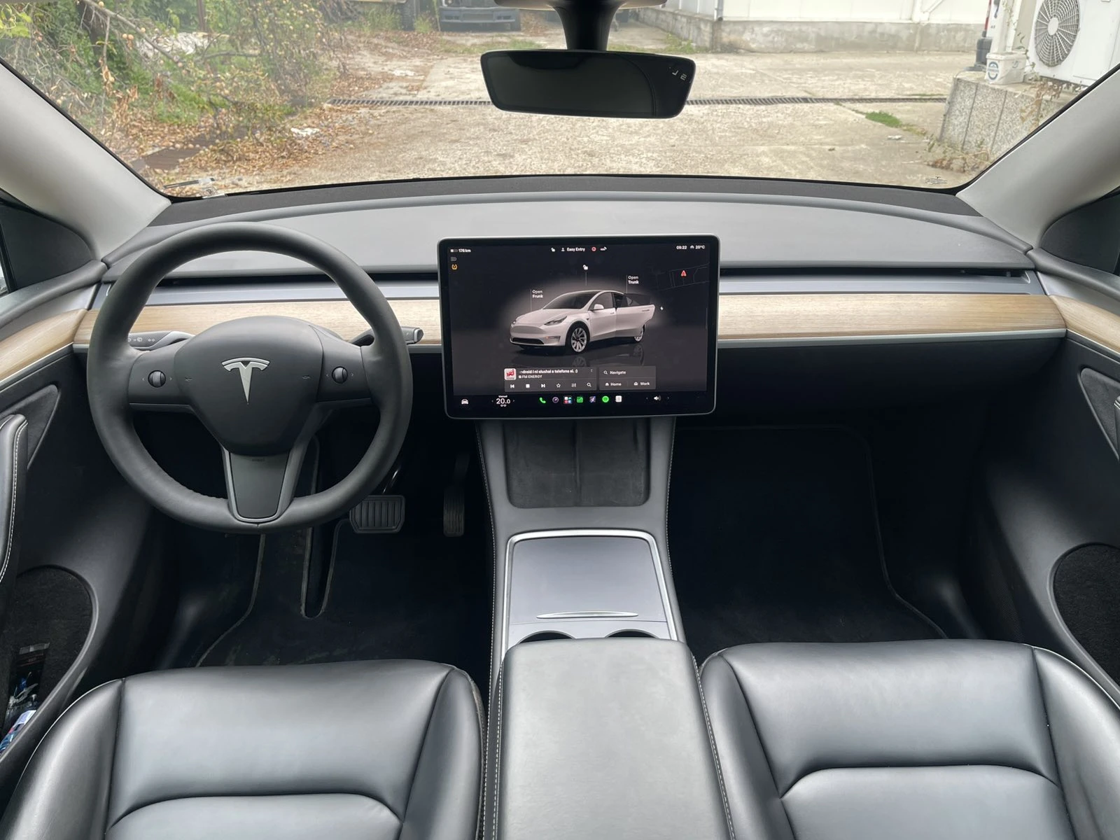 Tesla Model Y Long Range, снимка 12 - Автомобили и джипове - 55729347