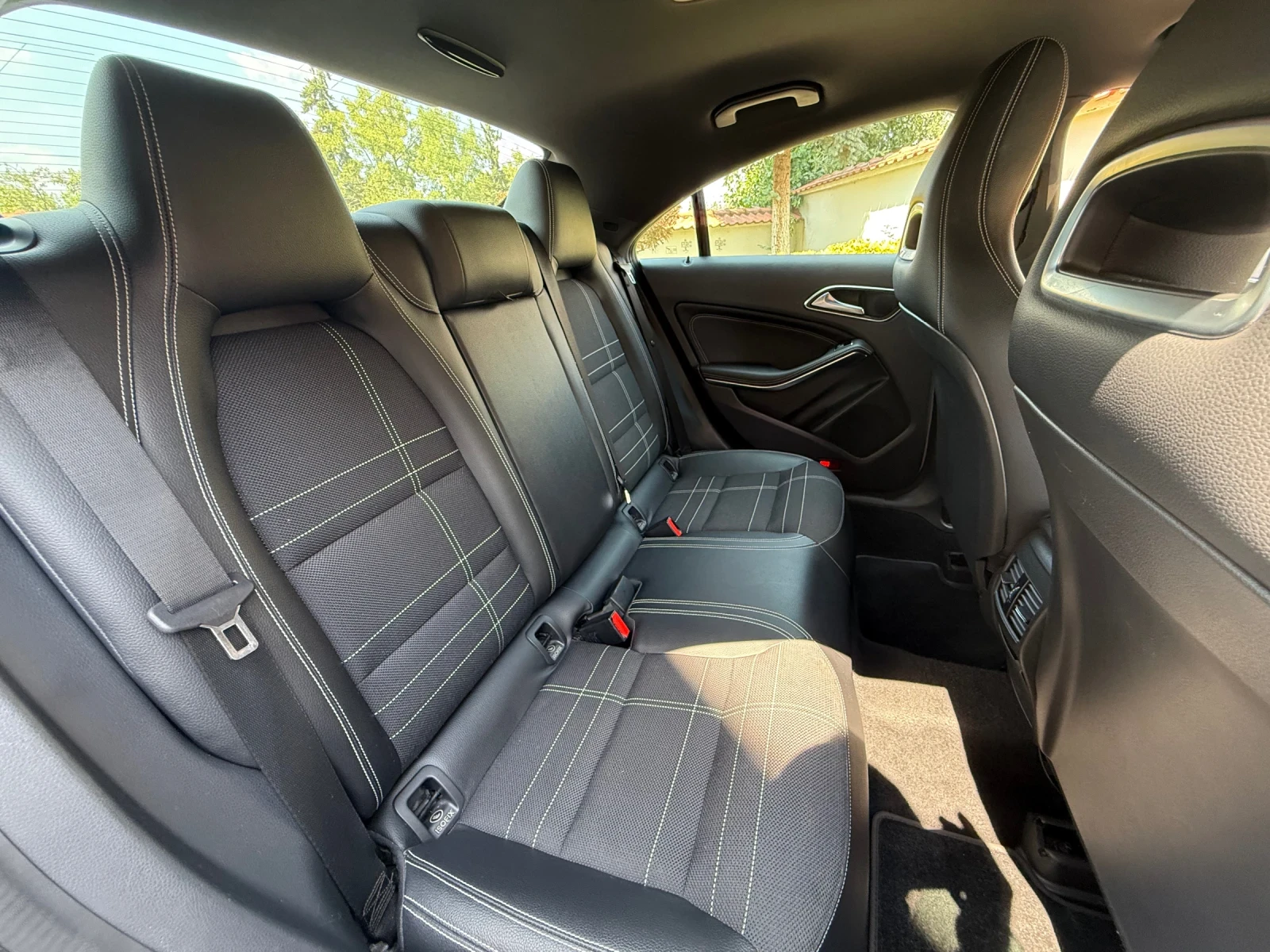Mercedes-Benz C 220 CDI, снимка 8 - Автомобили и джипове - 55827618
