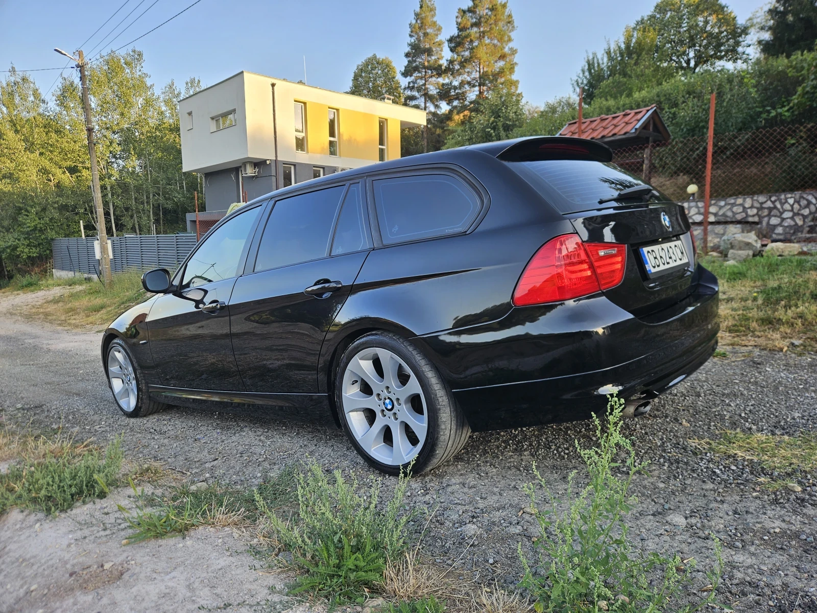 BMW 318 318d, снимка 4 - Автомобили и джипове - 55878651