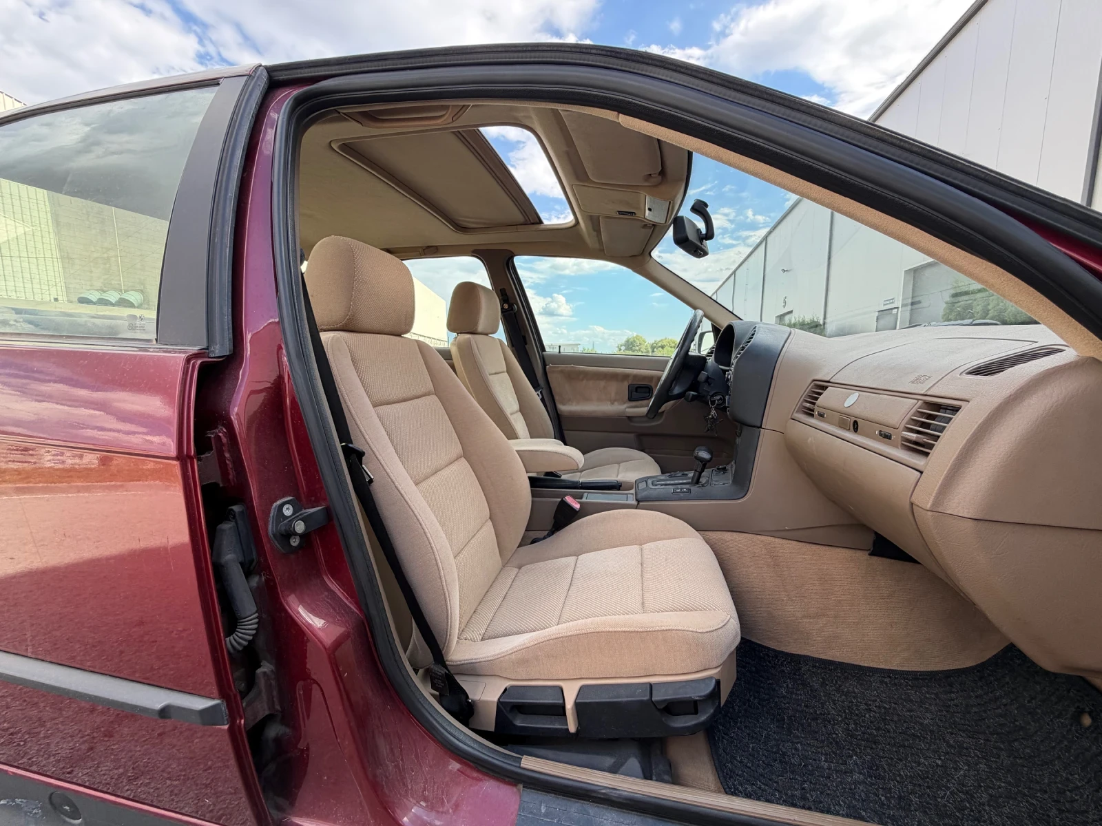 BMW 316 i 102k.* Автоматик* Клима* Люк* Подгрев* Ел.стъкла, снимка 13 - Автомобили и джипове - 55952162