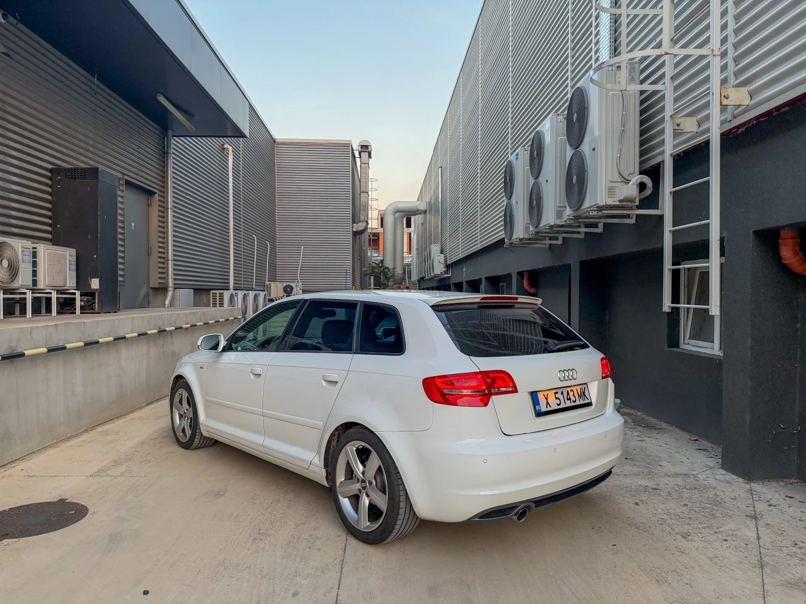 Audi A3 3xS-Line 2.0 TDI CFFB LED, снимка 6 - Автомобили и джипове - 56085715