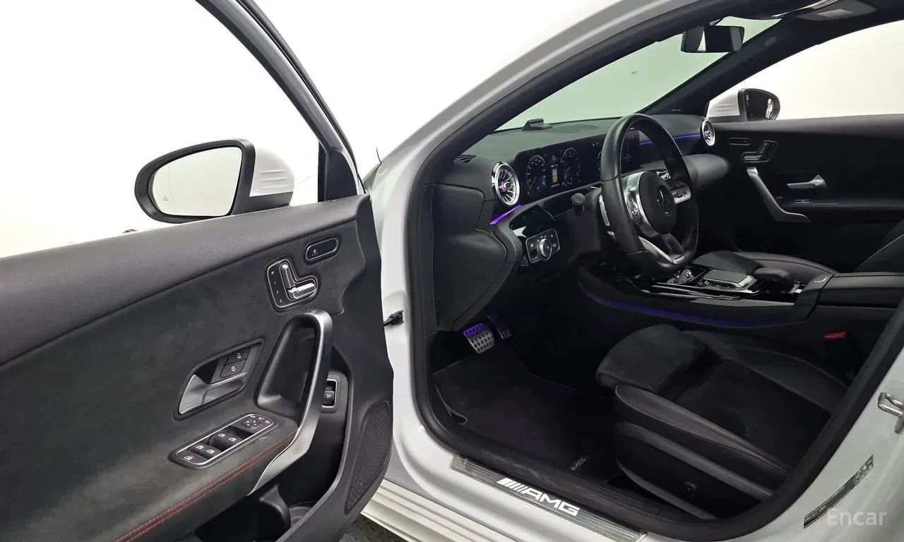 Mercedes-Benz A 35 AMG* 4MATIC* �����* ������*  | Mobile.bg � ����������� 7