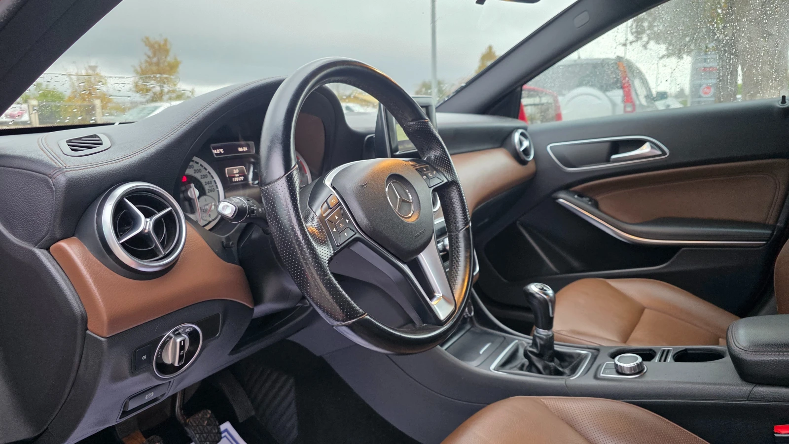 Mercedes-Benz A 200 AMG, снимка 7 - Автомобили и джипове - 56742722