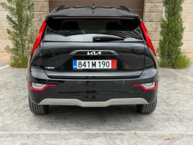 ����� �� �������� �� Kia Niro 65KWH/DRIVE/KEYLESS/MERIDIAN/AMBIENT/��������