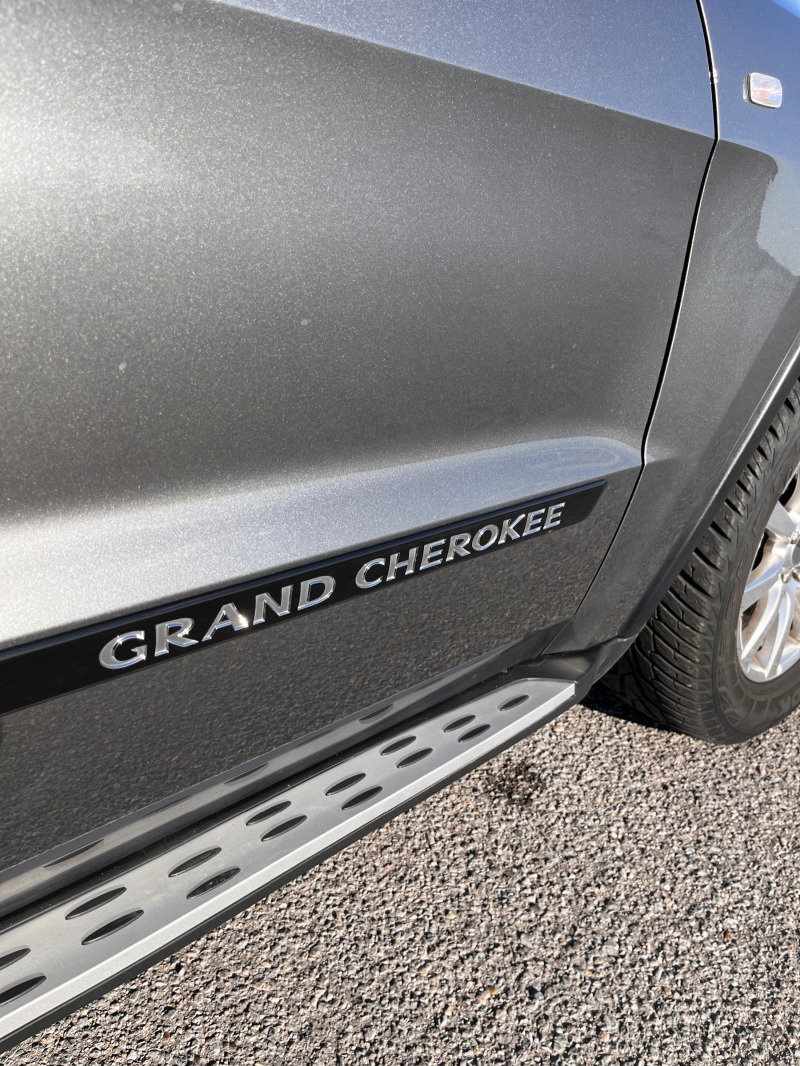 Jeep Grand cherokee, снимка 13 - Автомобили и джипове - 45736397