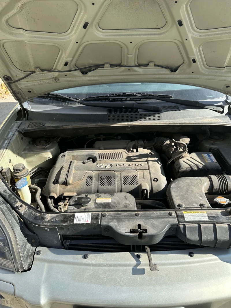 Hyundai Tucson, снимка 11 - Автомобили и джипове - 52179634