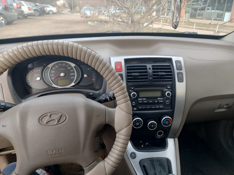 Hyundai Tucson, снимка 2 - Автомобили и джипове - 53043464
