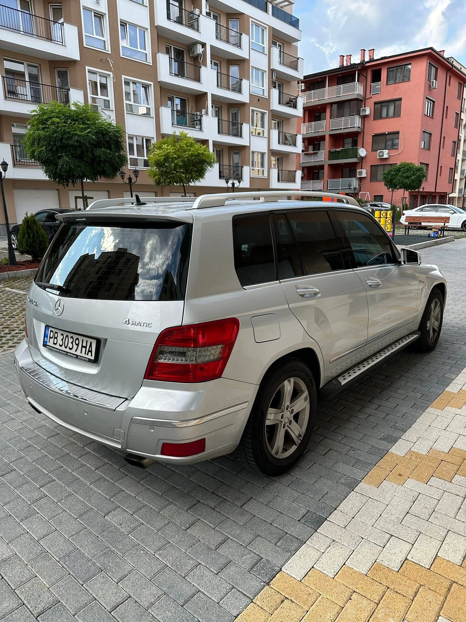 Mercedes-Benz GLK 350 sport - изображение 3