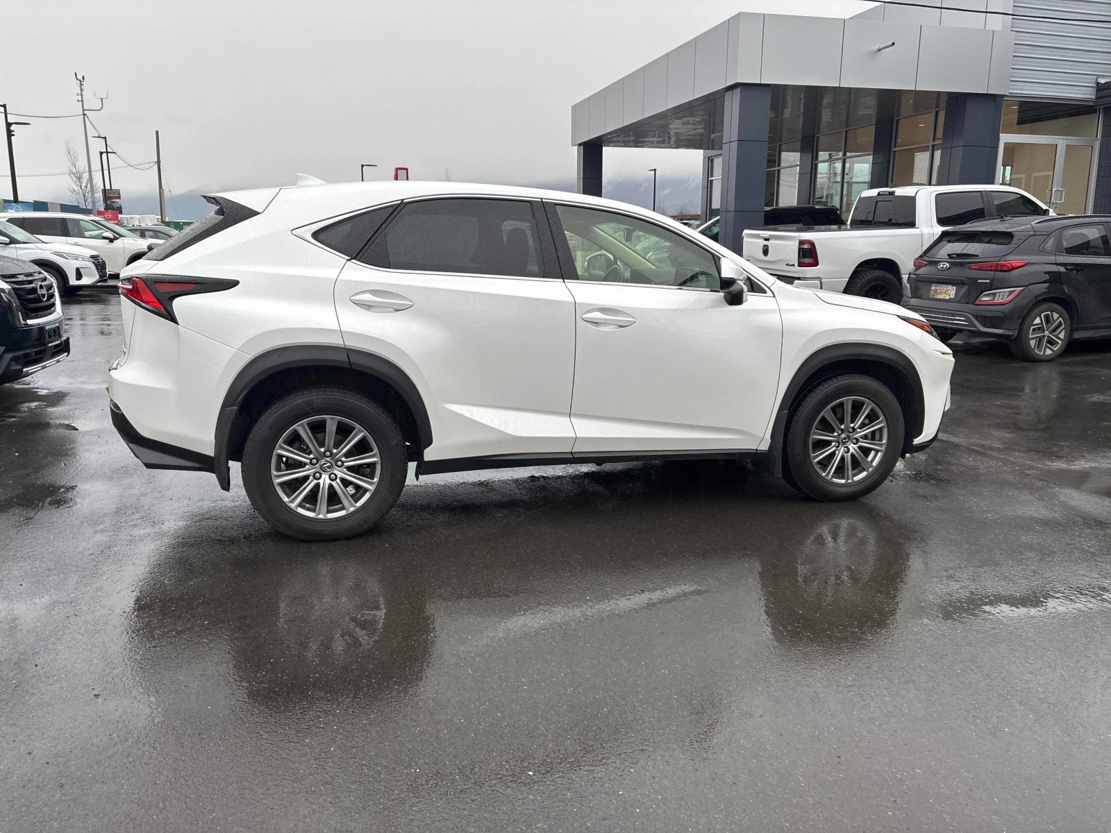 Lexus NX 300 * CARFAX *    | Mobile.bg   4