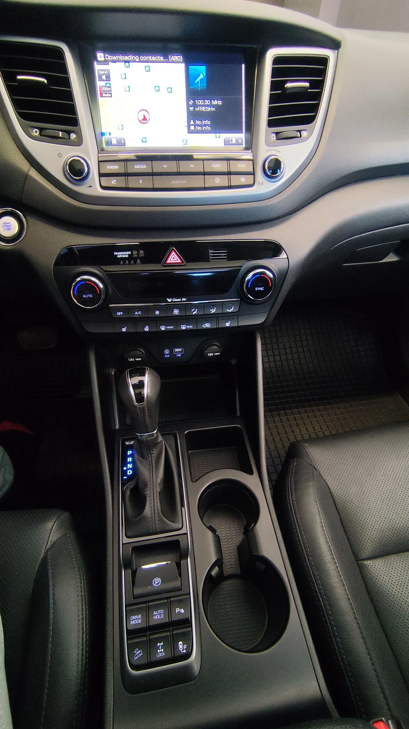 Hyundai Tucson 2.0CRDI 4WD Plena Swiss, снимка 10 - Автомобили и джипове - 53885586