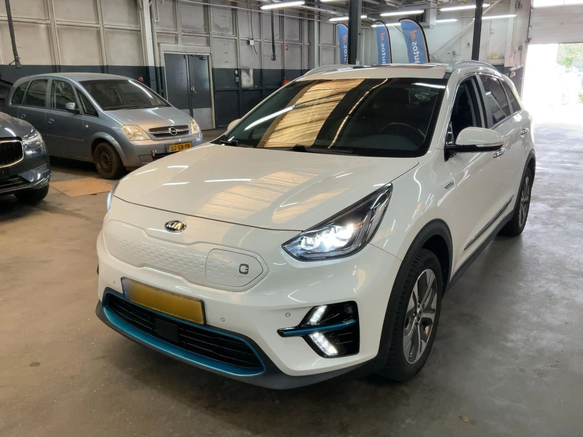 Kia Niro 64kw-204кс-Очакван внос.