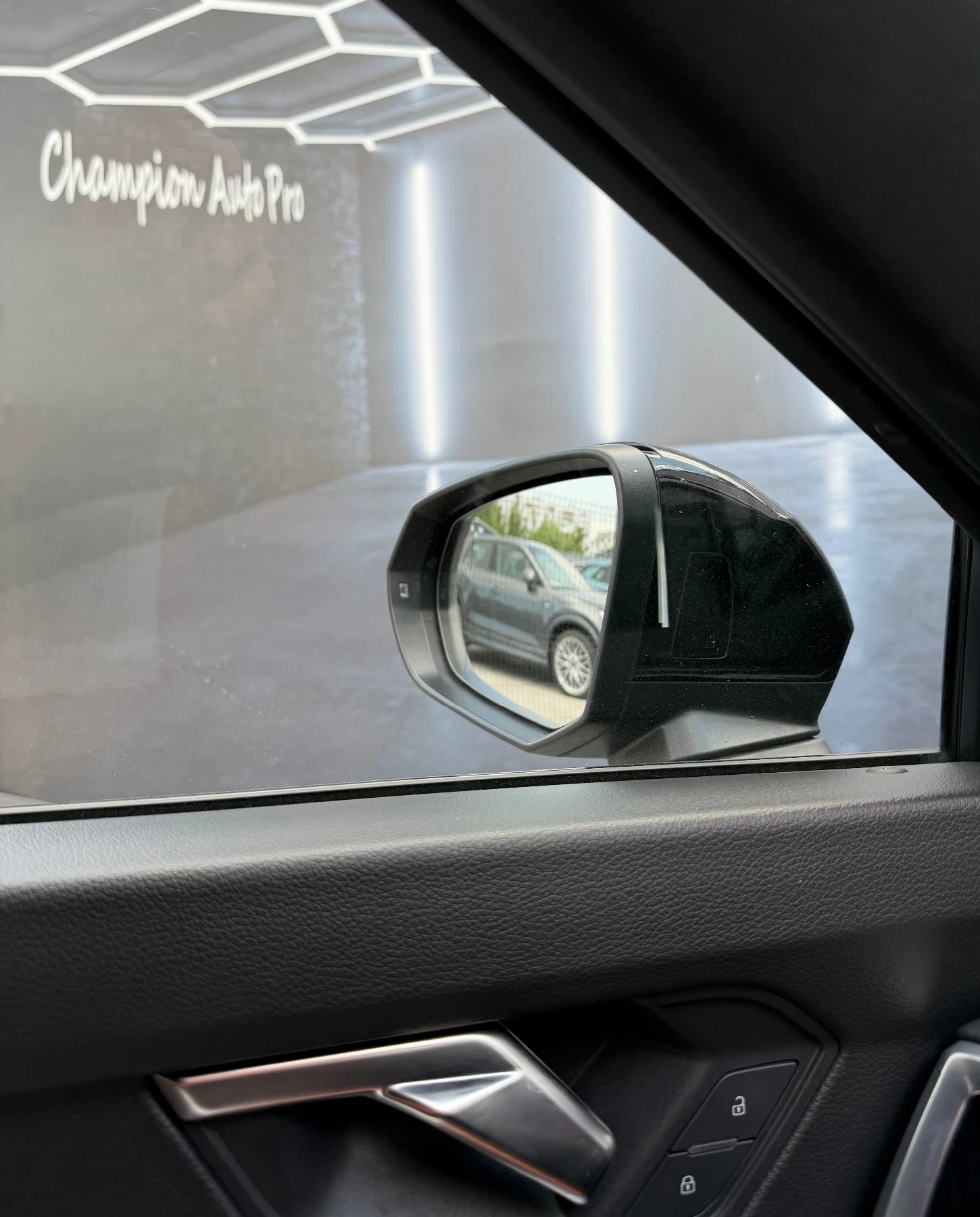 Audi Q3 Sportback 45TFSI S-line , снимка 8 - Автомобили и джипове - 55022635