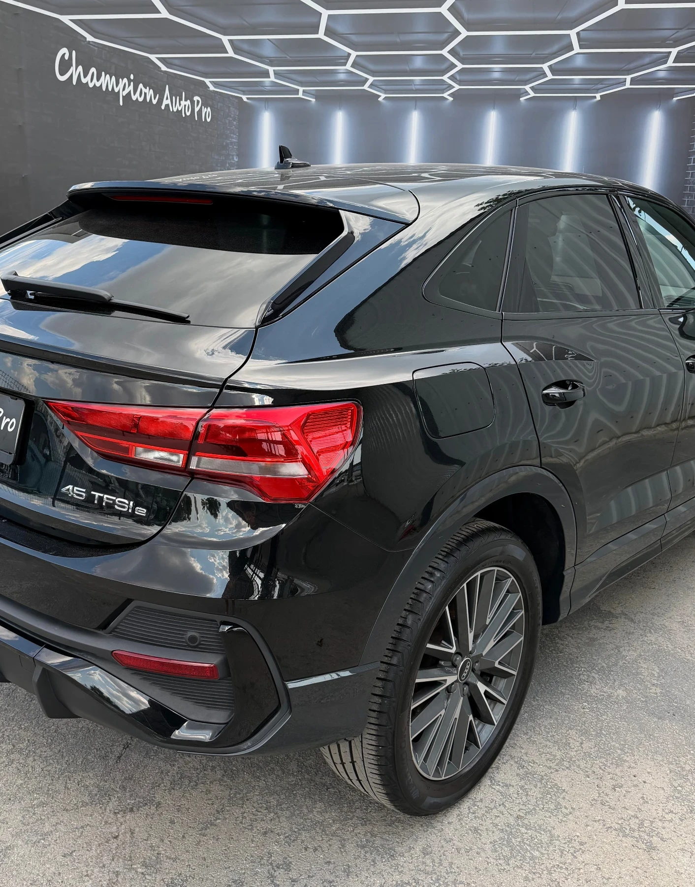 Audi Q3 Sportback 45TFSI S-line , снимка 7 - Автомобили и джипове - 55022635