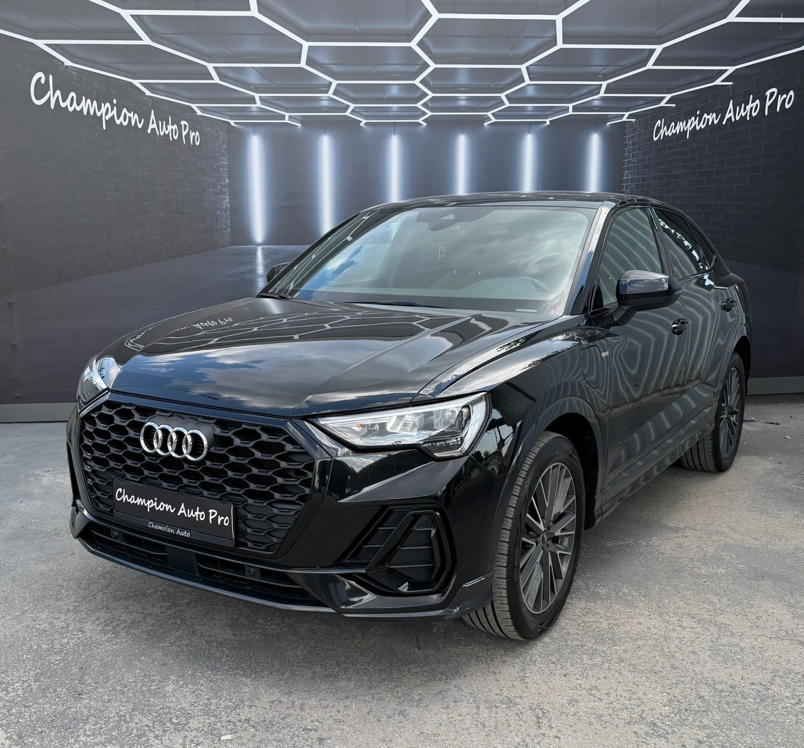 Audi Q3 Sportback 45TFSI S-line 