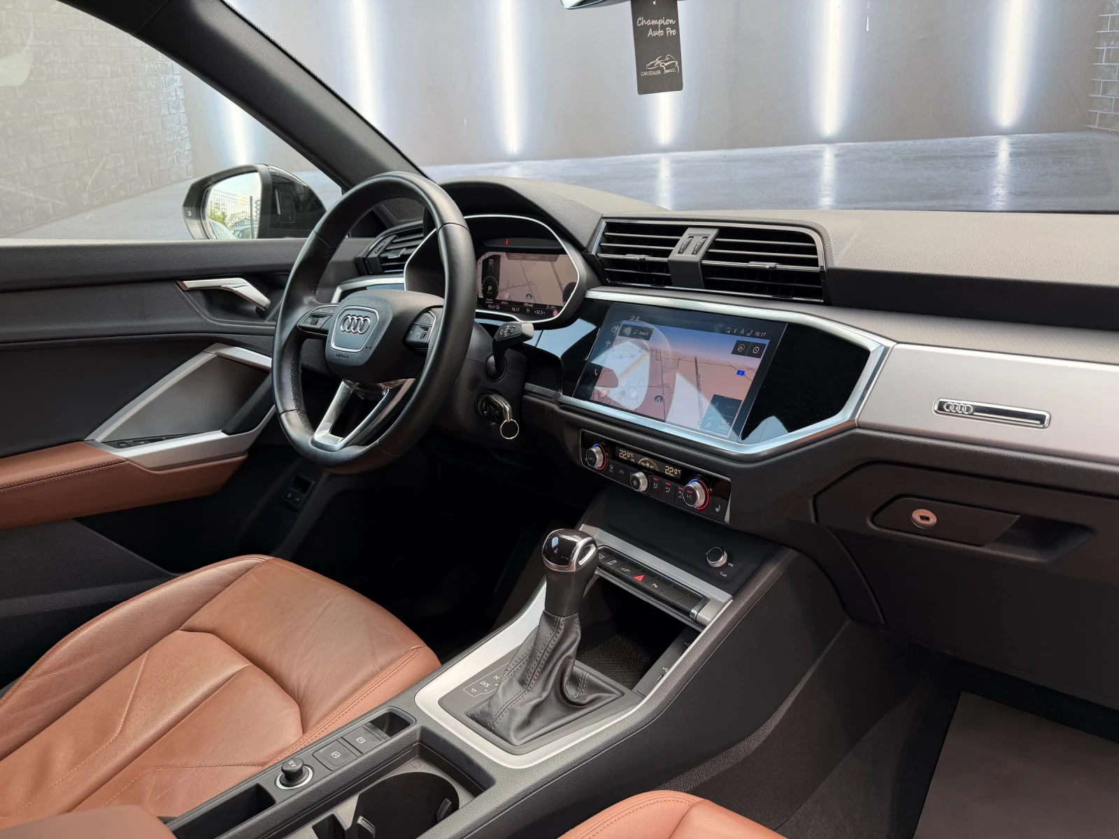 Audi Q3 Sportback 45TFSI S-line , снимка 13 - Автомобили и джипове - 55022635