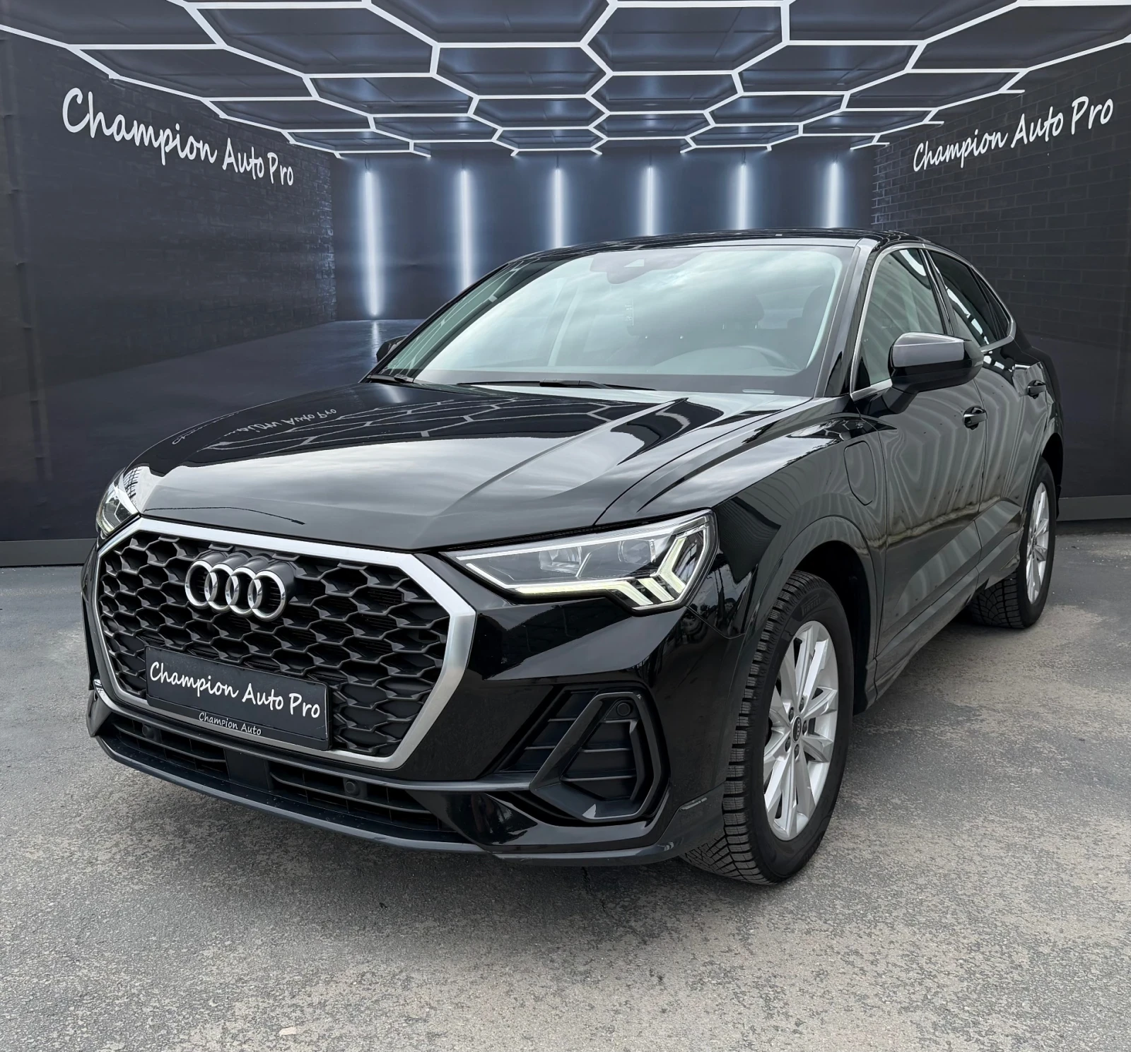 Audi Q3 Sportback 45TFSI S-line Leder CAM