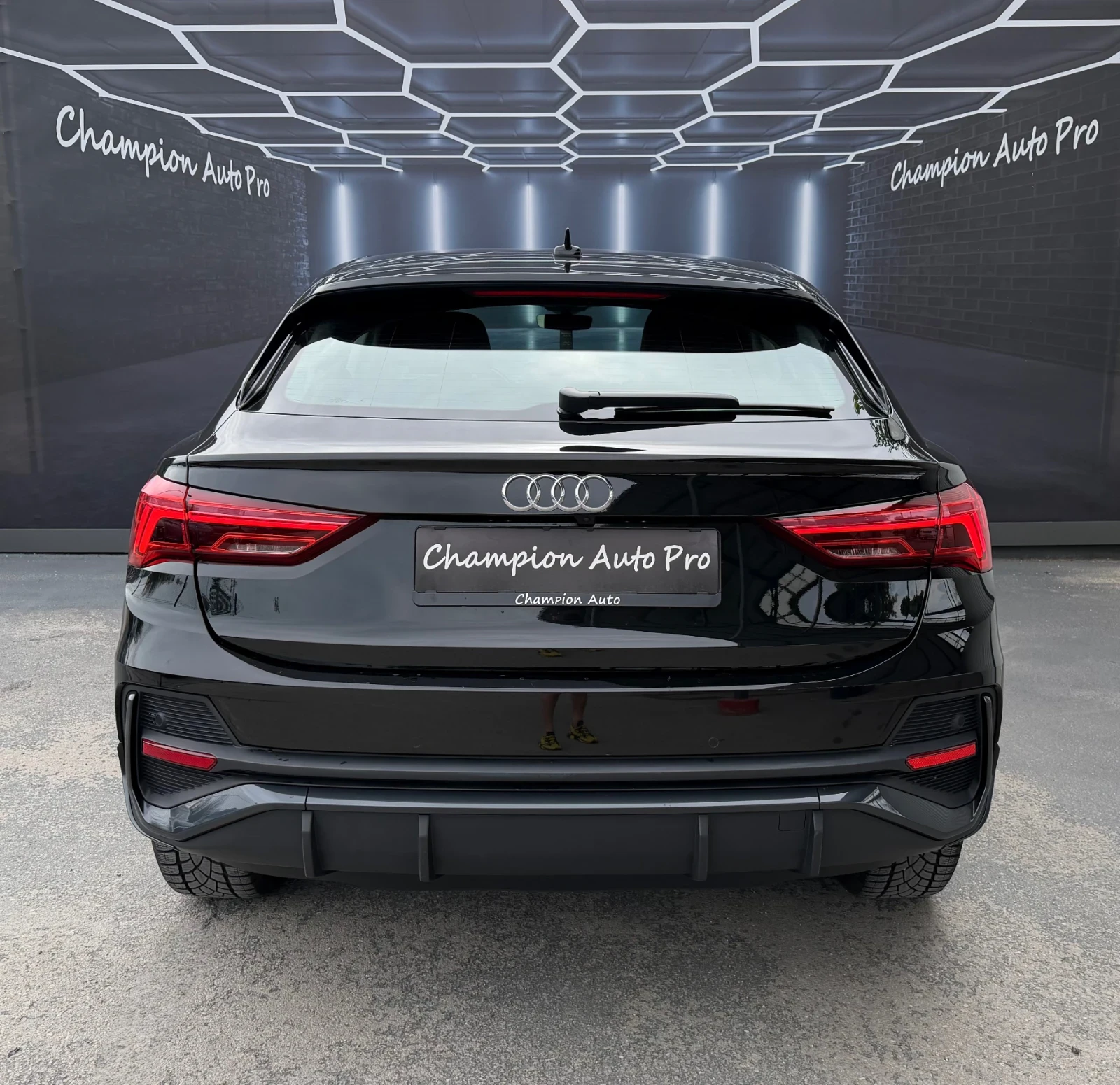 Audi Q3 Sportback 45TFSI S-line Leder CAM, снимка 5 - Автомобили и джипове - 54890792