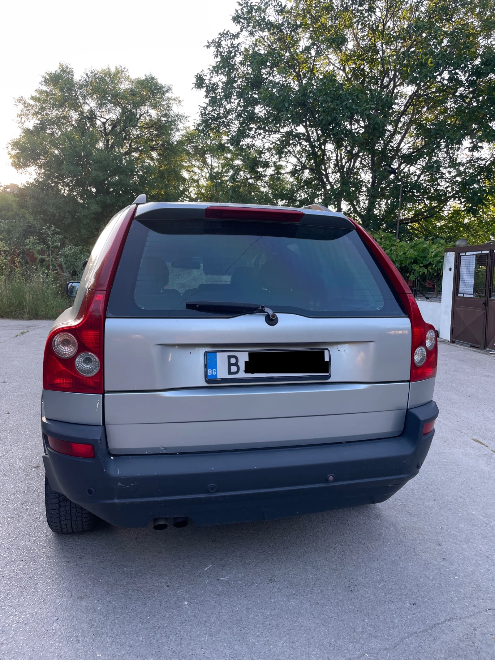 Volvo Xc90 D5, снимка 3 - Автомобили и джипове - 55002675