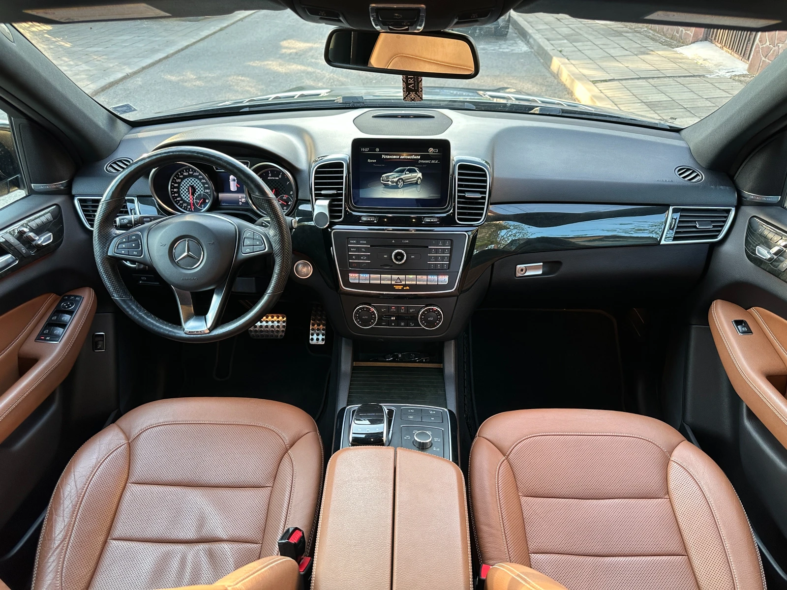 Mercedes-Benz GLE 43 AMG, снимка 17 - Автомобили и джипове - 55002900