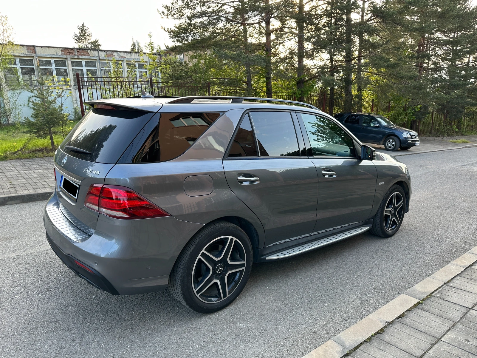 Mercedes-Benz GLE 43 AMG, снимка 5 - Автомобили и джипове - 55002900