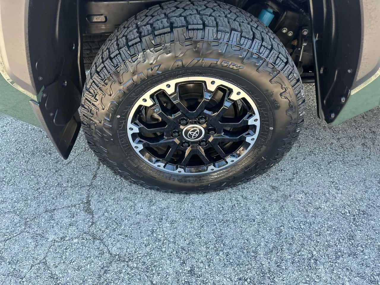 Toyota Tundra * SR * CARFAX * ЦЕНА ДО БГ, снимка 6 - Автомобили и джипове - 55140490