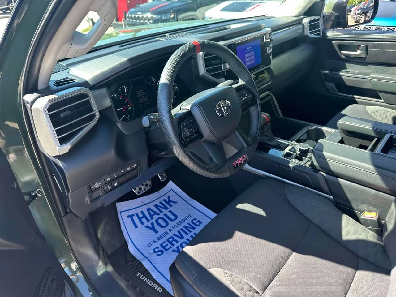 Toyota Tundra * SR * CARFAX * ЦЕНА ДО БГ, снимка 8 - Автомобили и джипове - 55140490