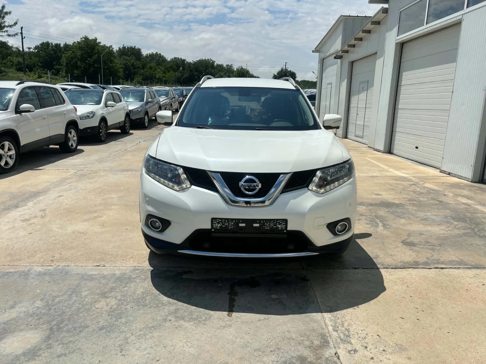 Nissan X-trail 1.6dci 131к.с* Navi-360* Бяла Перла* Камера* , снимка 11 - Автомобили и джипове - 55171142