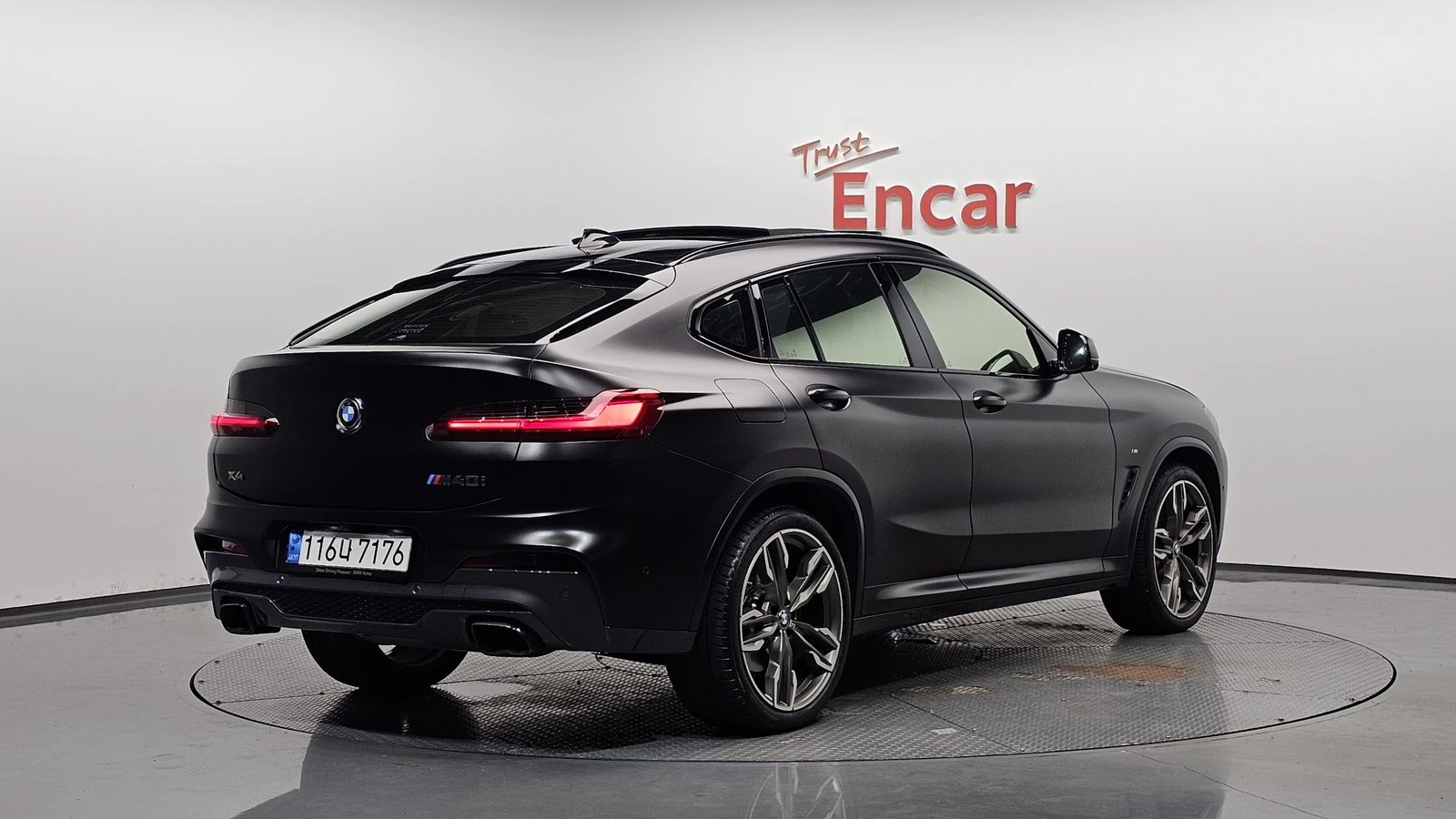 BMW X4 M40i* ЛЮК* HUD* 360* KEYLESS* КРАЙНА ЦЕНА, снимка 2 - Автомобили и джипове - 55271915