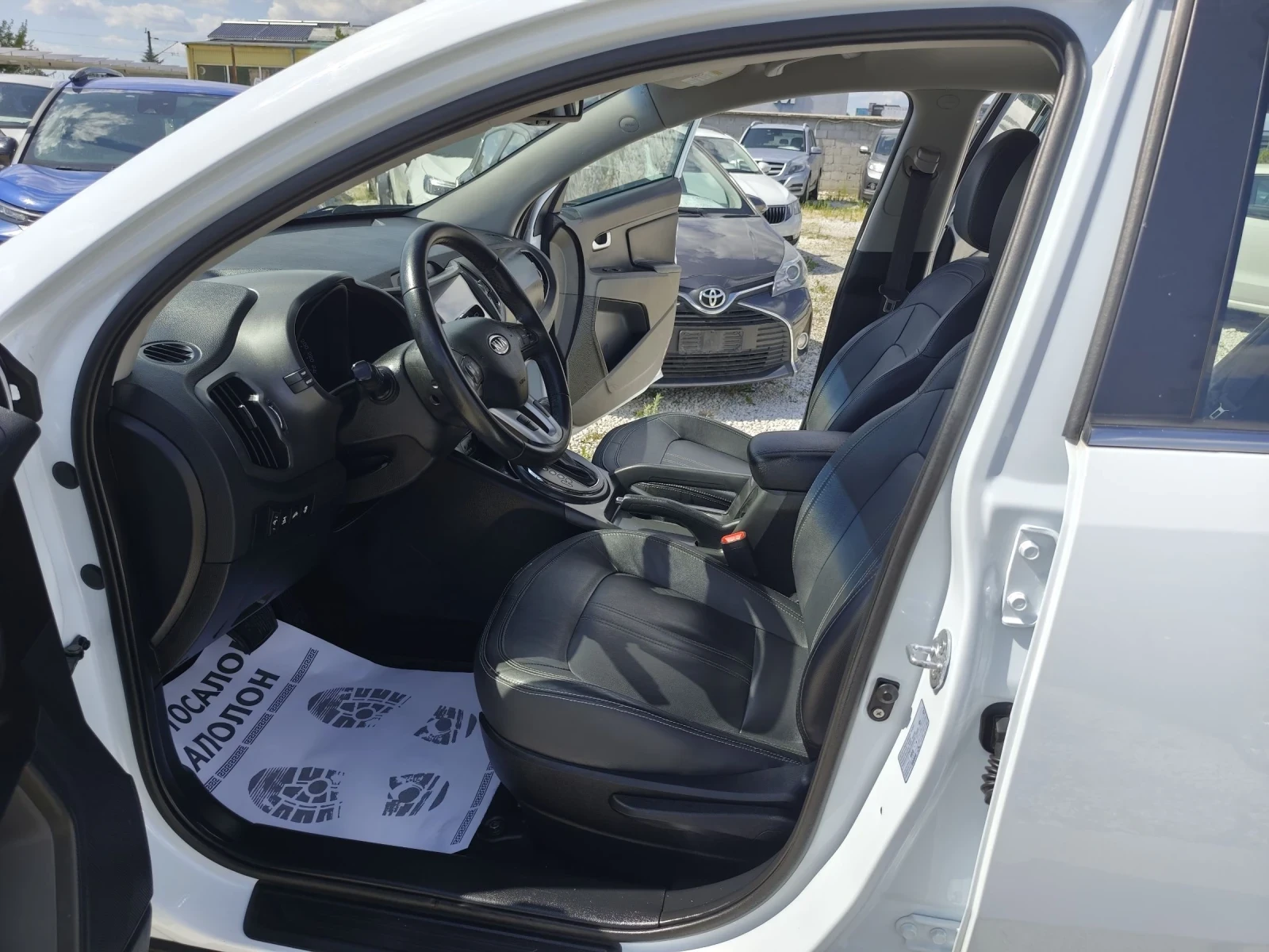 Kia Sportage 2.0, 4х4, автоматик , снимка 7 - Автомобили и джипове - 55321339