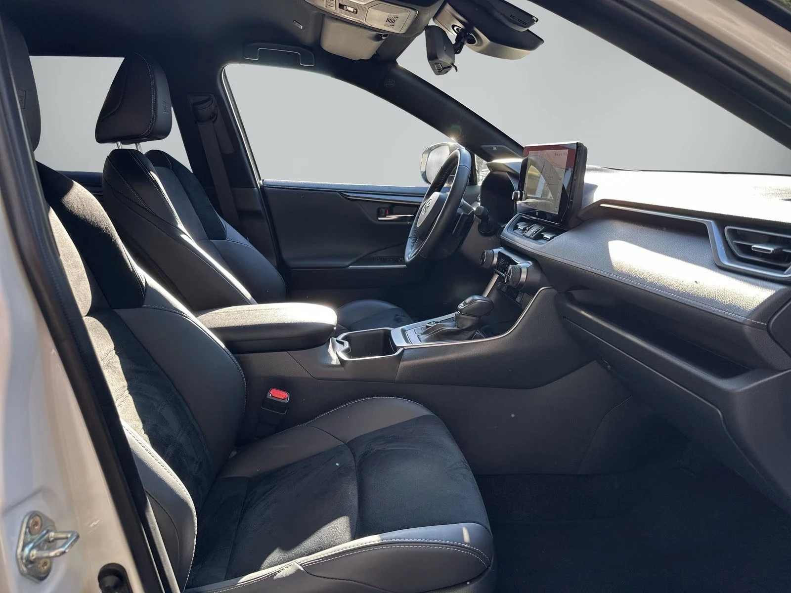 Toyota Rav4 PHEV/GR-SPORT/306HP/4X4/JBL/360/MEMO/958z | Mobile.bg � ����������� 12