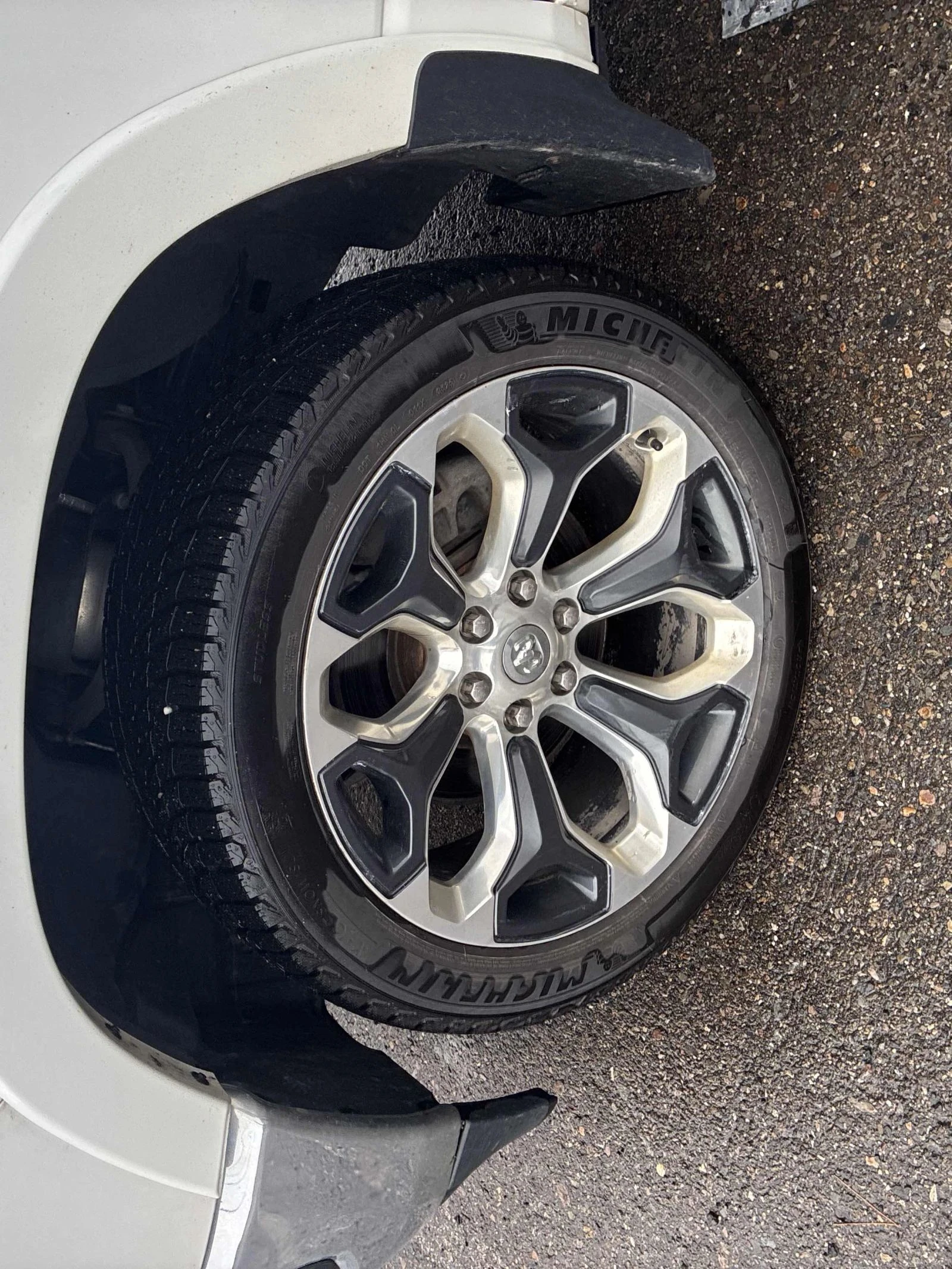 Dodge RAM 1500, снимка 6 - Автомобили и джипове - 56684889