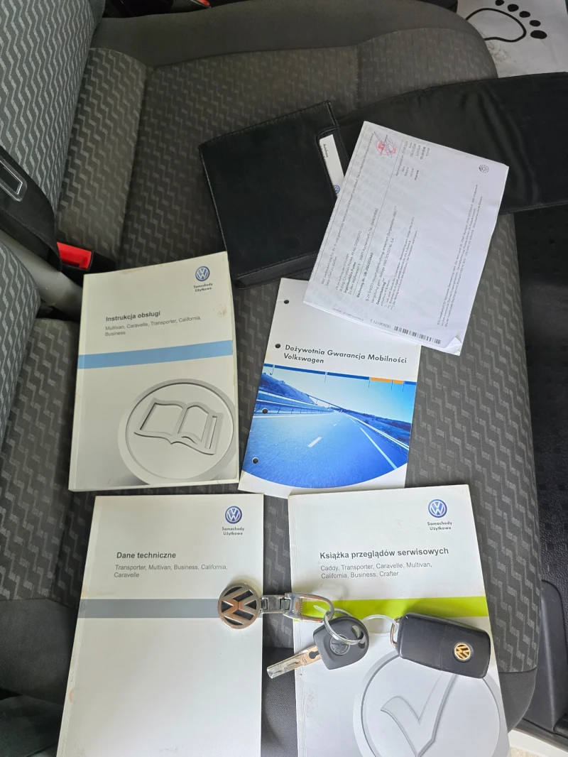 VW T5 Transporter 2.0 TDI , снимка 14 - Бусове и автобуси - 52355978