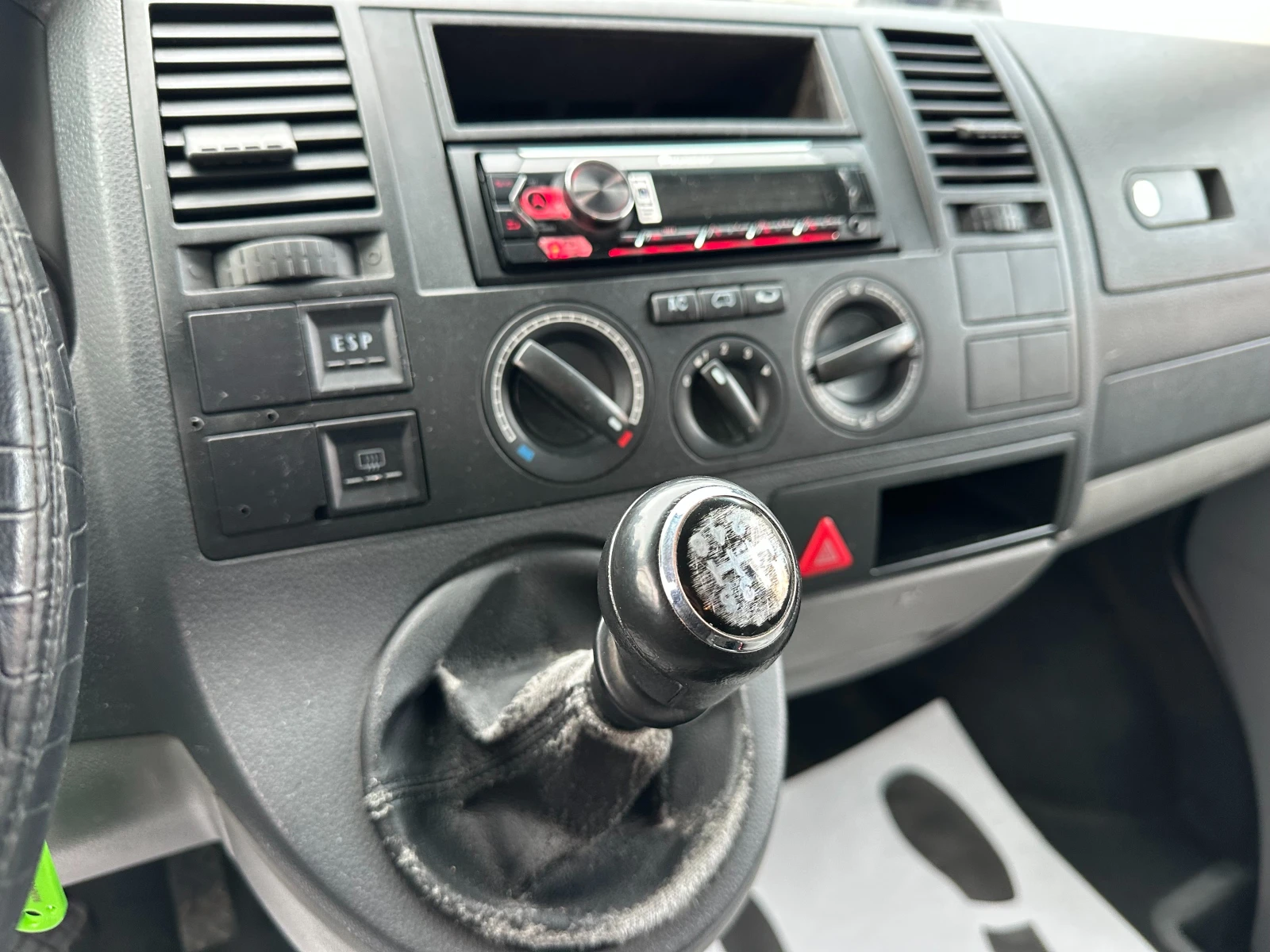 VW Transporter 2.5d 174 к.с. 9-места - изображение 10