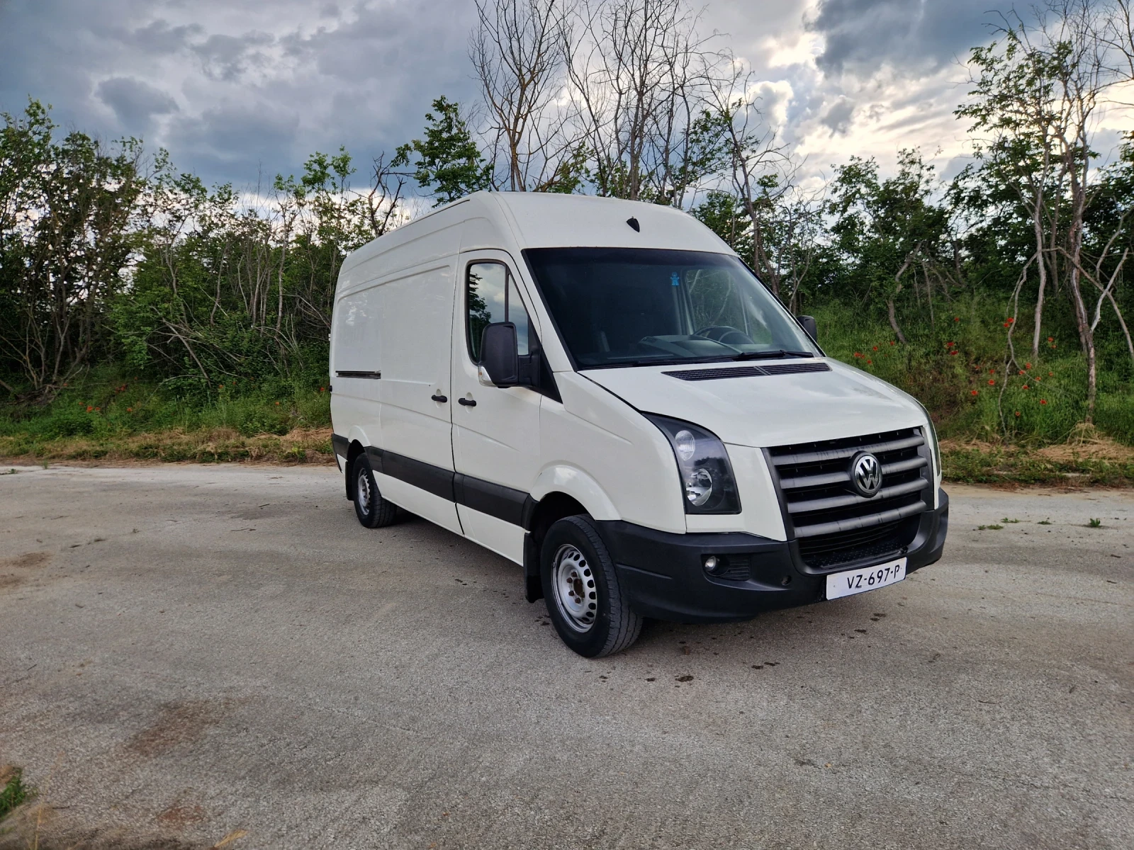VW Crafter 2.5 TDI L2 H2, снимка 3 - Бусове и автобуси - 54623066