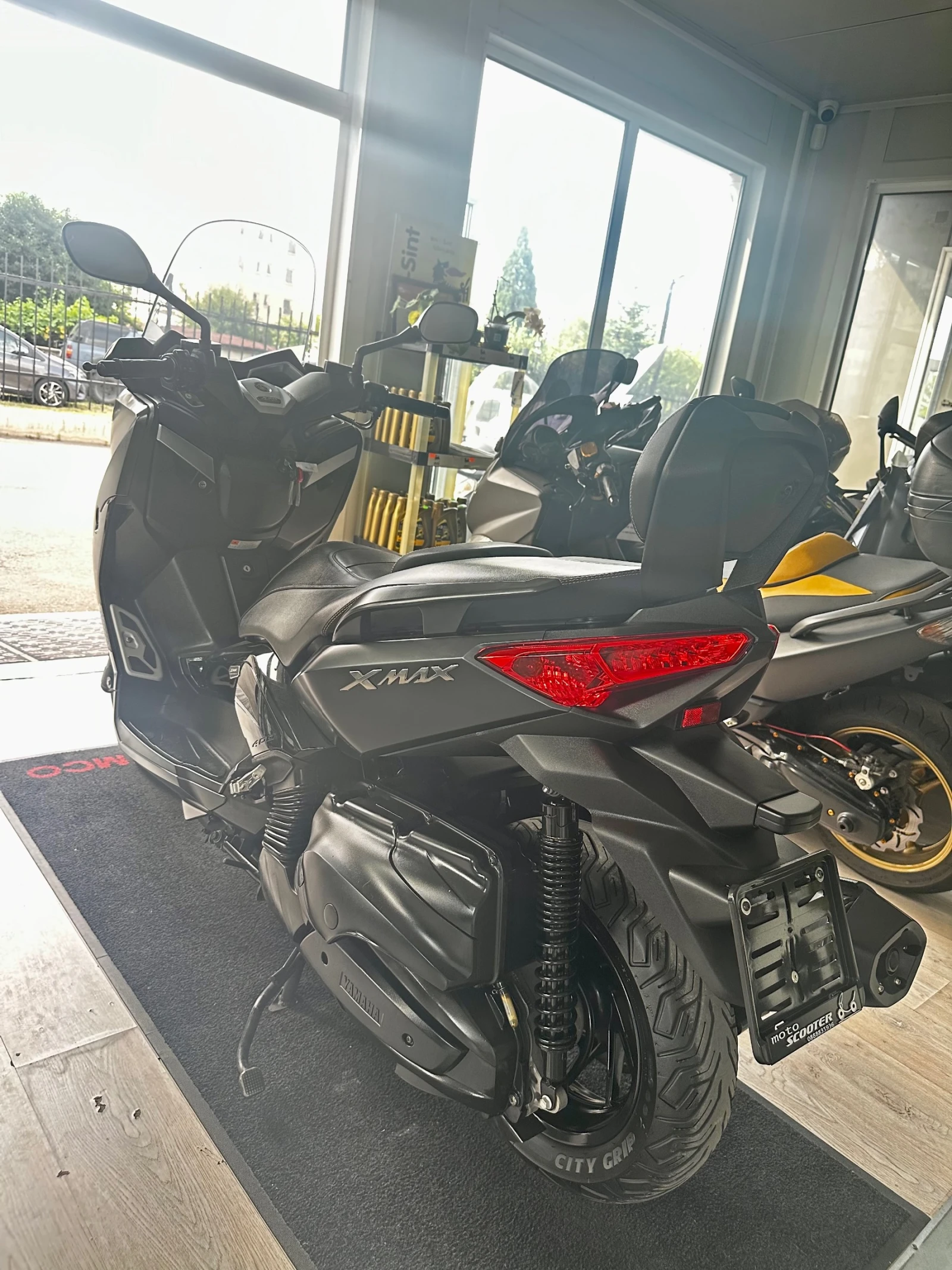 Yamaha X-max 400i Iron Max ABS - изображение 5