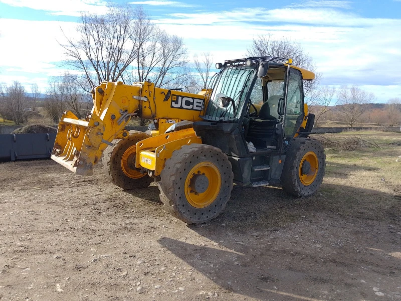 Телескопичен товарач JCB 560-80, снимка 4 - Селскостопанска техника - 47215028