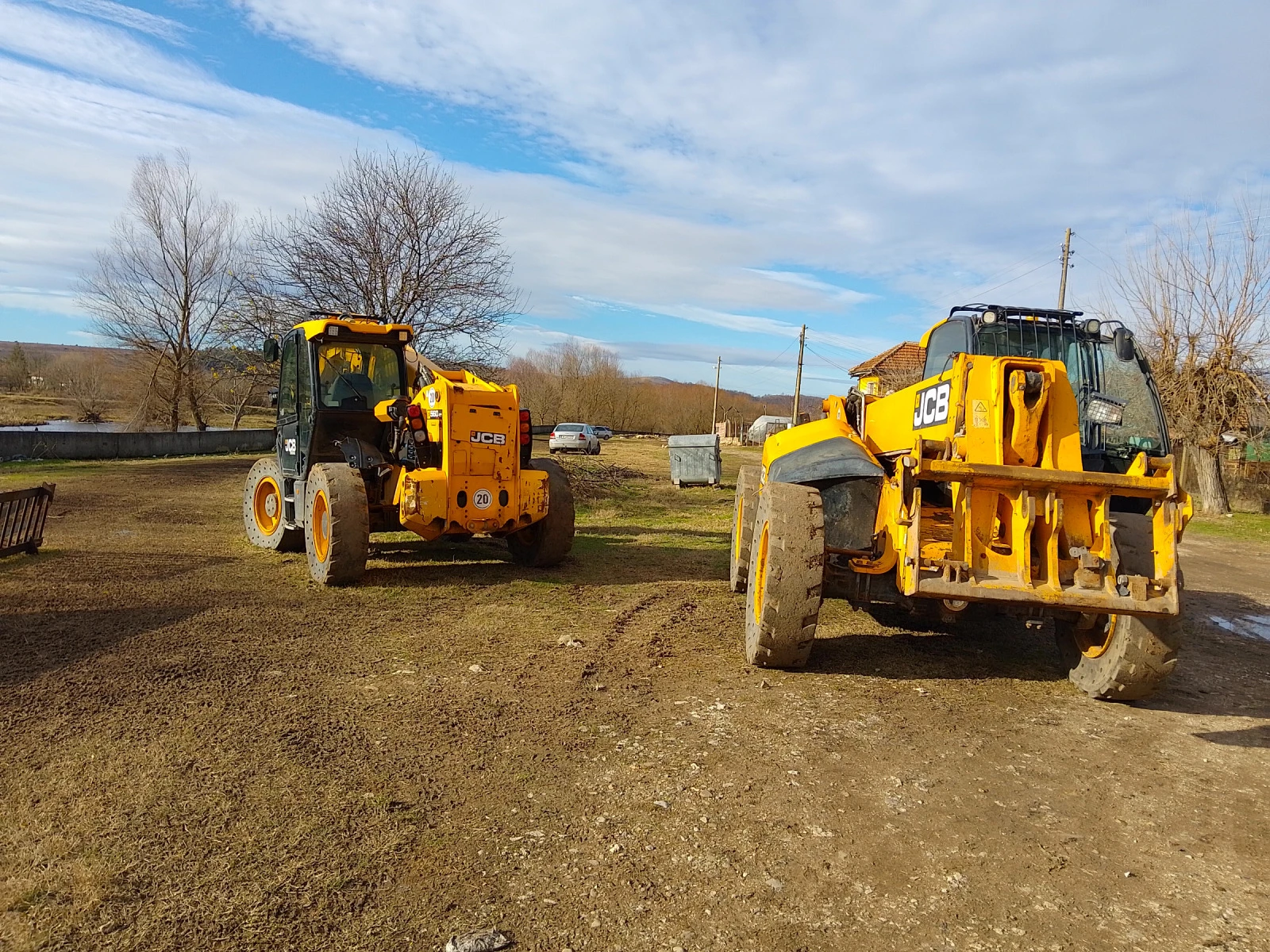 Телескопичен товарач JCB 560-80 - изображение 3