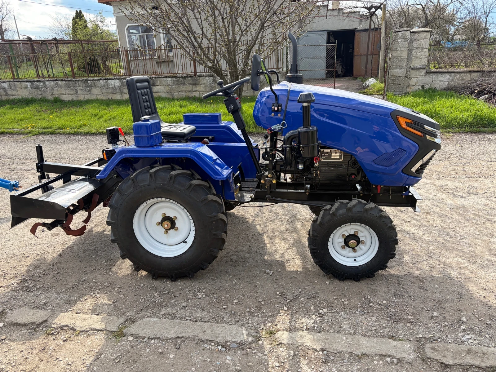 Трактор Друга марка Nuoman , снимка 3 - Селскостопанска техника - 54177440