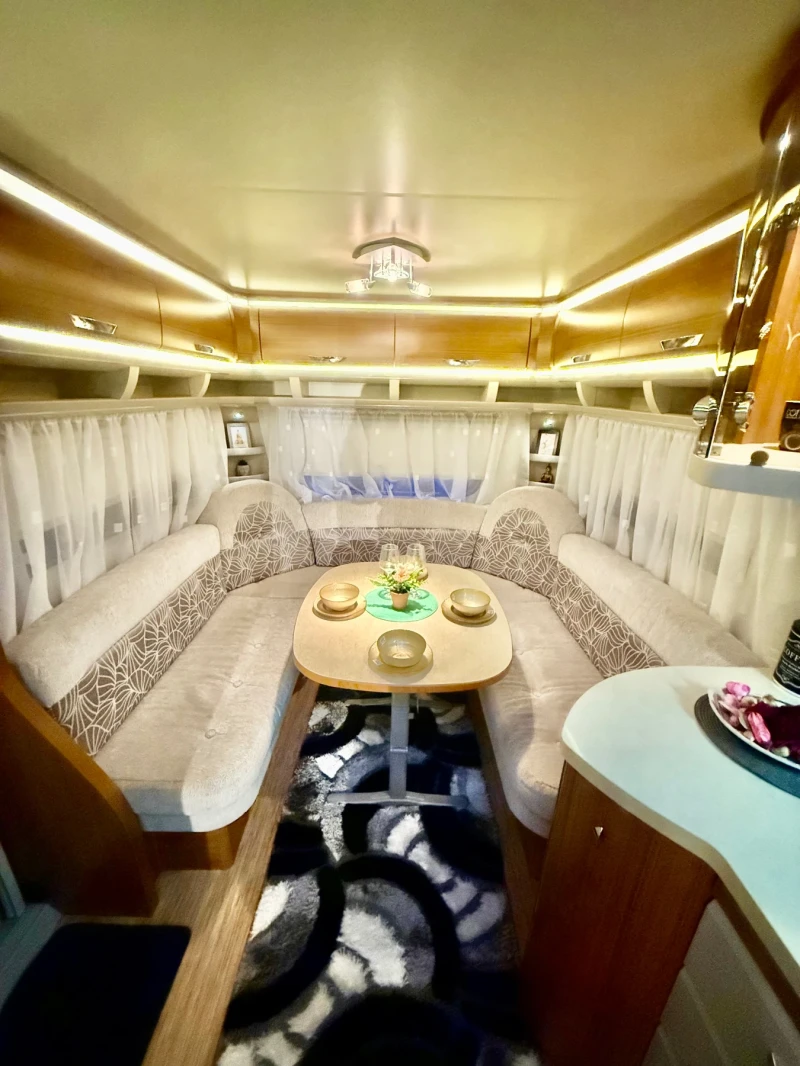 Каравана Hobby Premium., снимка 4 - Каравани и кемпери - 49809364