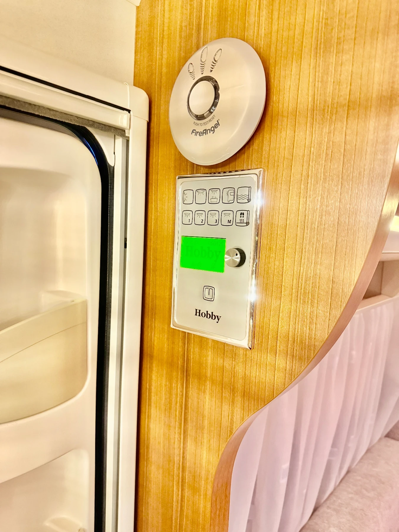  Hobby Premium. | Mobile.bg   12