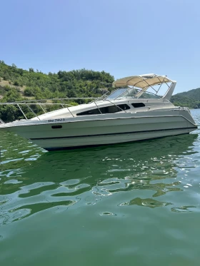 Моторна яхта Bayliner Bayliner siera 2855, снимка 3 - Воден транспорт - 48299472