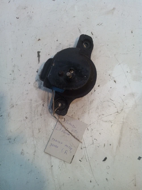 Тампон мотор за Субару Легаси 2.5 бензин (десен)